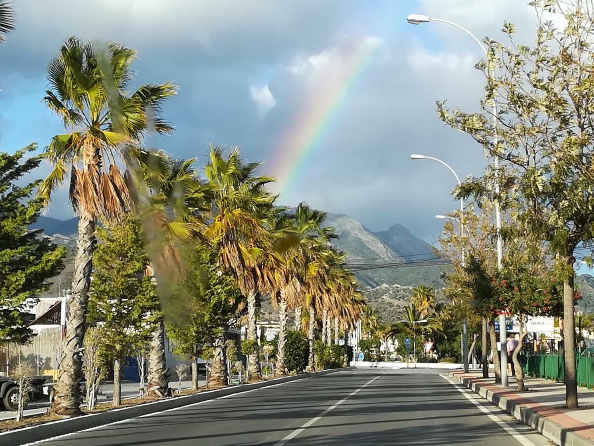 Апартаменты Nerja 1 Экстерьер фото